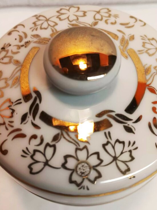 Lefton China Other - Vintage Lefton porcelain white and gold vanity trinket jar.